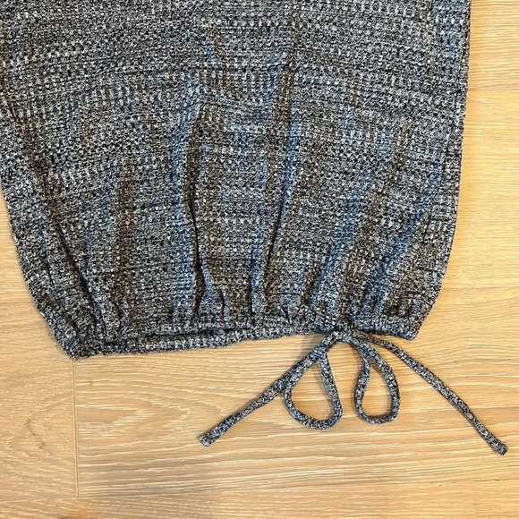 Express Gray Knit Tank Top Deep V Tie Waist Casual Top Sweater Shirt Size Small - Picture 3 of 7